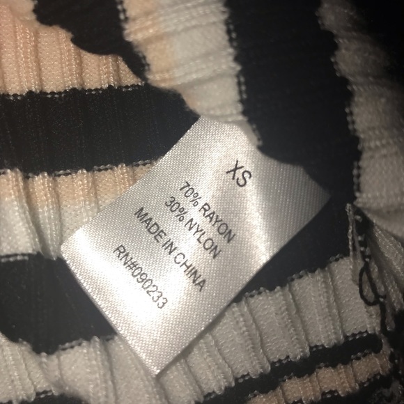 🔴LAST CHANCE 🔴
 NWT Kendall & Kylie tank - Picture 4 of 7